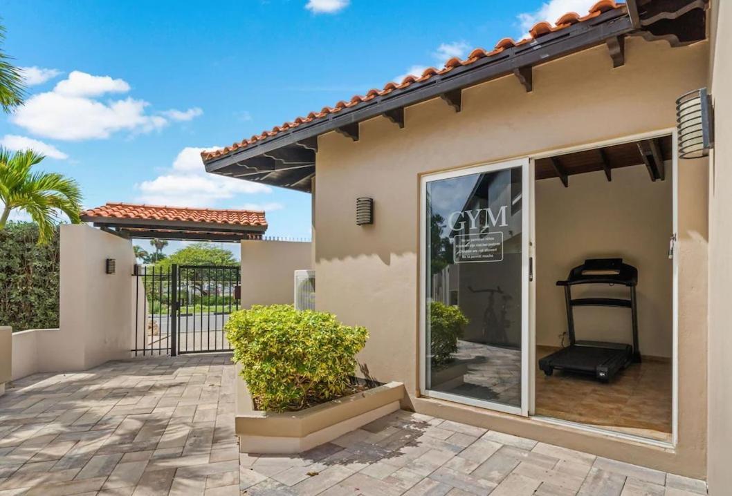 Eagle Beach Steps Away Home Palm Beach Екстер'єр фото